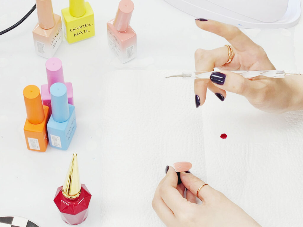 네일 젤아트 디자인 연습 모습